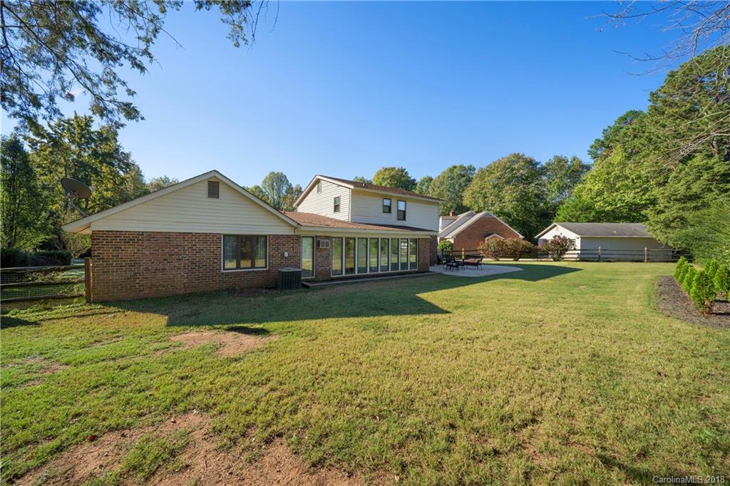 1109 Berry Ridge Road Charlotte, NC 28270 - Photo 17 of 33 Gallery Image 17