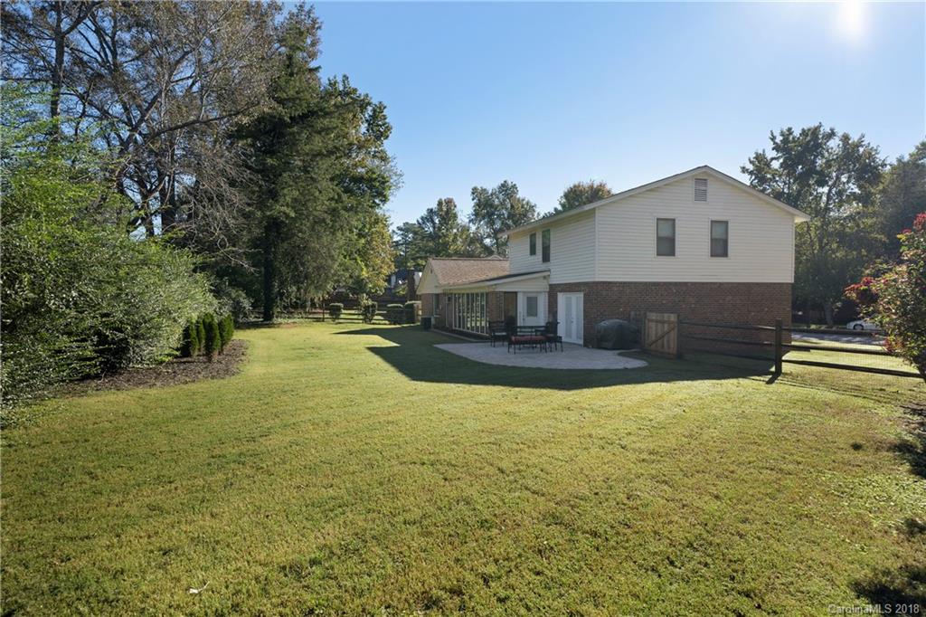 1109 Berry Ridge Road Charlotte, NC 28270 - Photo 18 of 33 Gallery Image 18