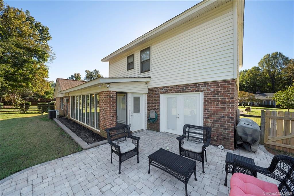 1109 Berry Ridge Road Charlotte, NC 28270 - Photo 20 of 33 Gallery Image 20