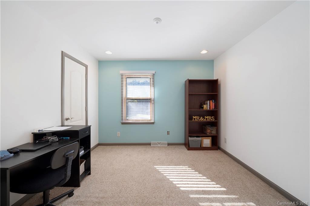 1109 Berry Ridge Road Charlotte, NC 28270 - Photo 28 of 33 Gallery Image 28