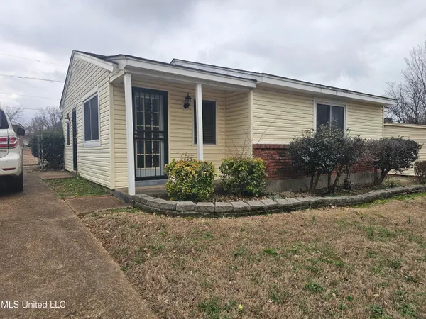 $160,000 | 1687 Whitehead Drive, Southaven, MS 38671