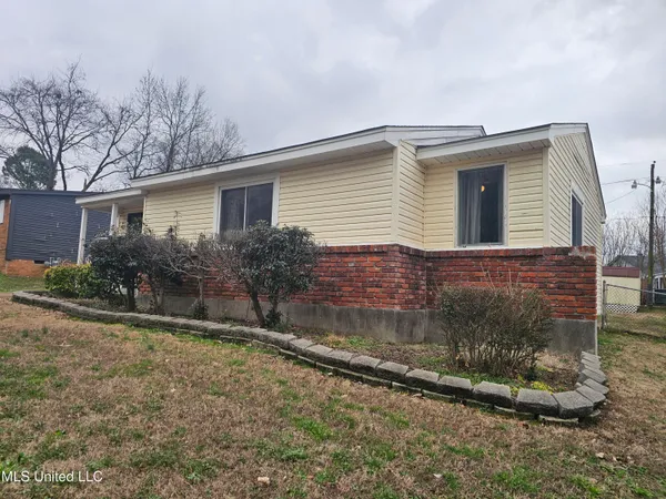 $160,000 | 1687 Whitehead Drive, Southaven, MS 38671