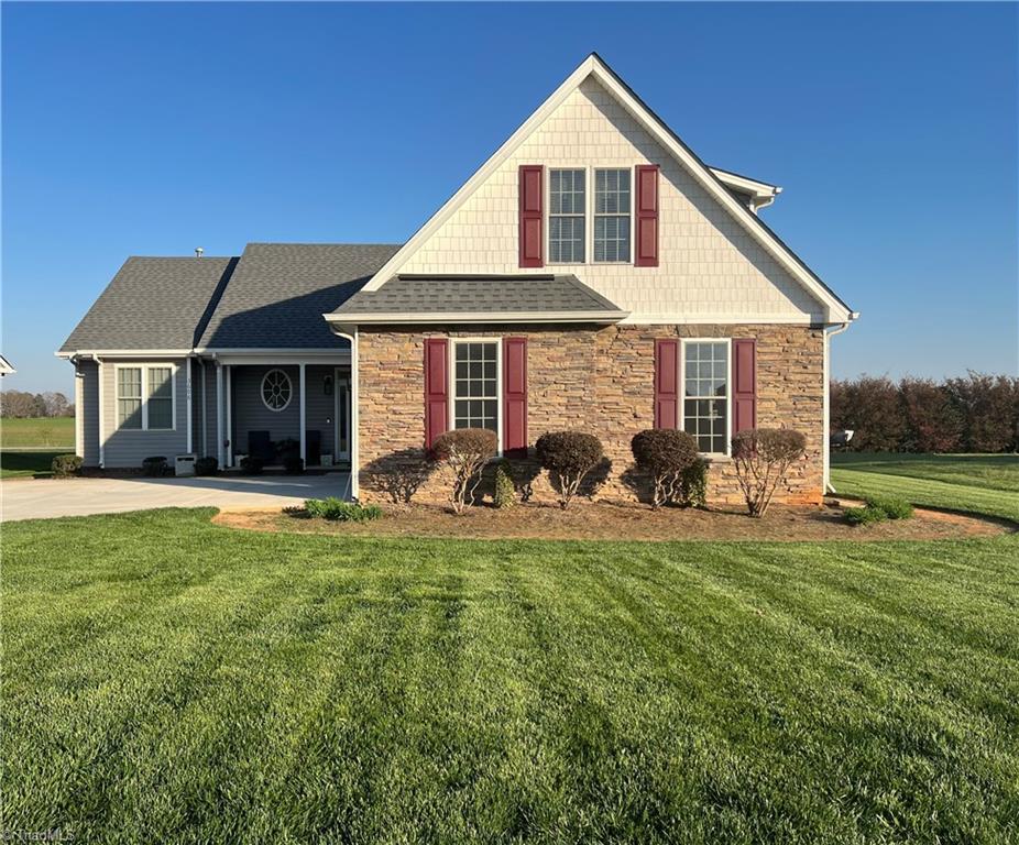 3696 Shadow Ridge Drive High Point, NC 27265 - Photo 1 of 20 Gallery Image 1