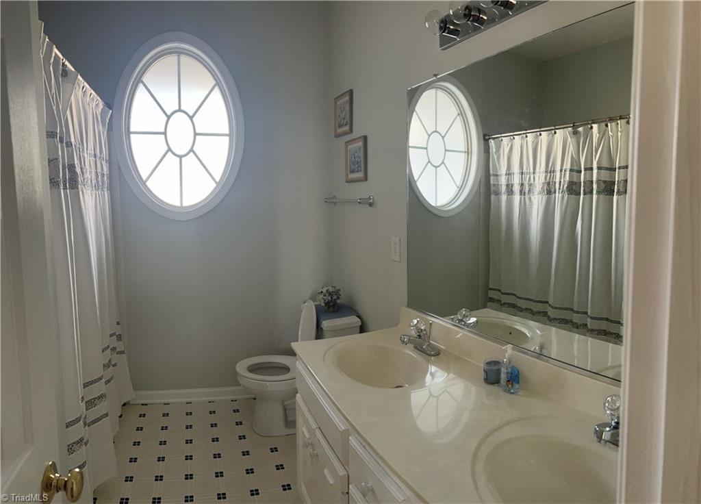 3696 Shadow Ridge Drive High Point, NC 27265 - Photo 13 of 20 Gallery Image 13