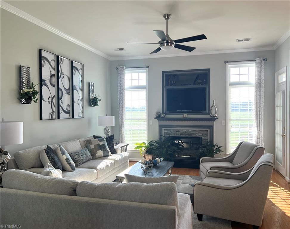 3696 Shadow Ridge Drive High Point, NC 27265 - Photo 4 of 20 Gallery Image 4