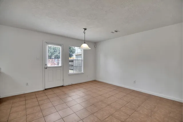 $1,750 | 19714 Redwood Manor Lane, Cypress, TX 77433