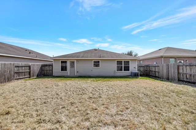 $1,750 | 19714 Redwood Manor Lane, Cypress, TX 77433