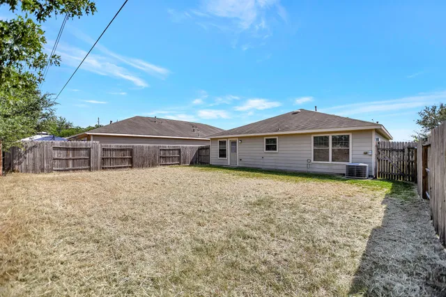 $1,750 | 19714 Redwood Manor Lane, Cypress, TX 77433