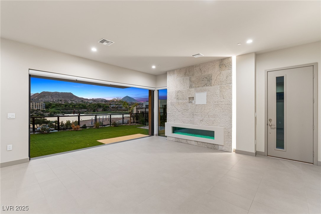 26 Promenade Isle Lane Henderson, NV 89011 - Photo 5 of 70