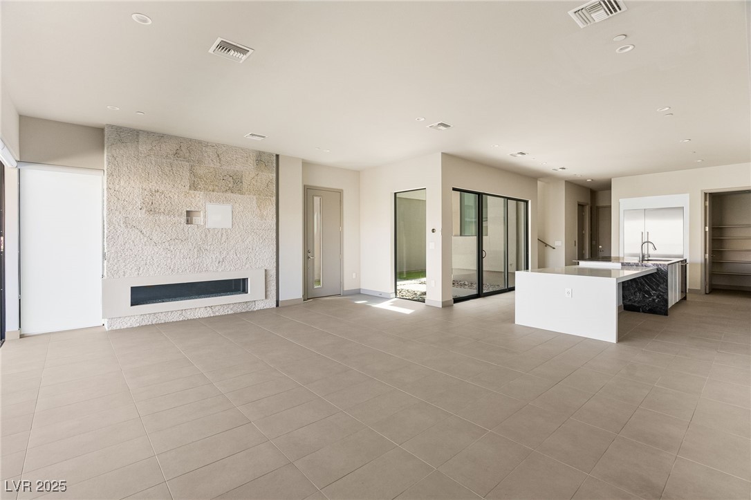 26 Promenade Isle Lane Henderson, NV 89011 - Photo 8 of 70