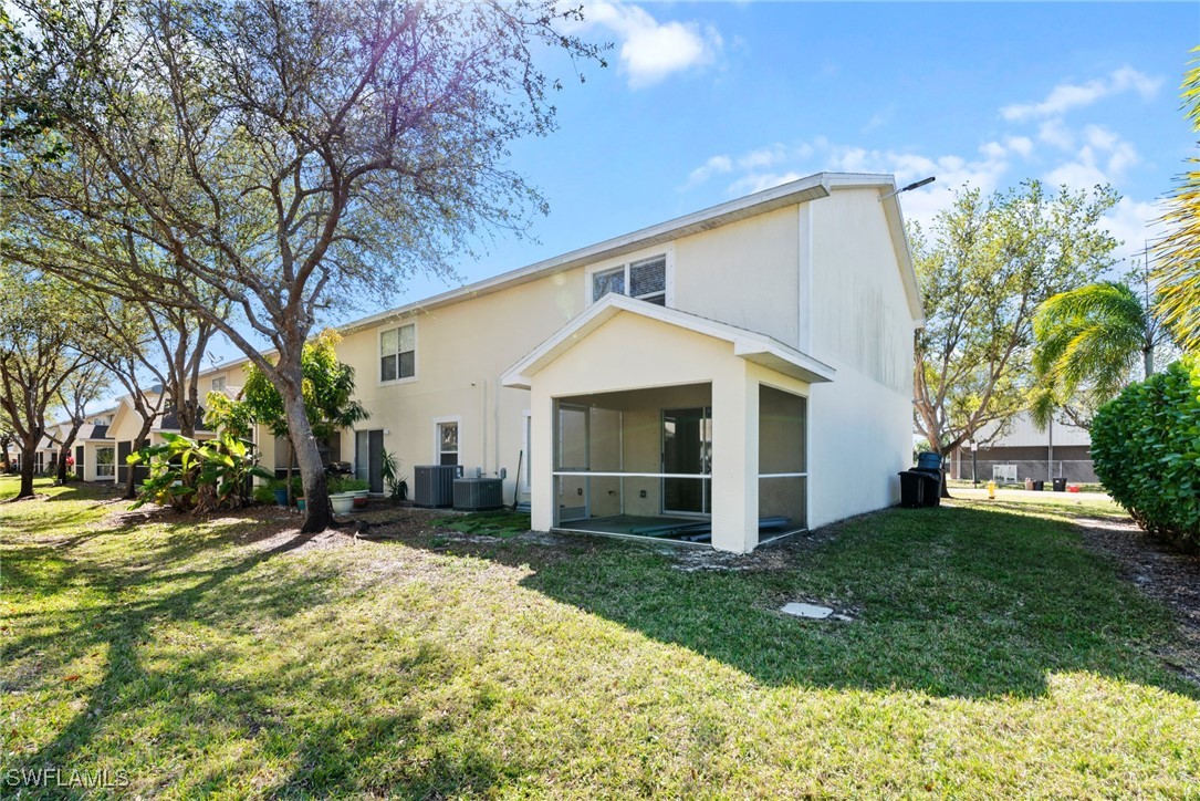 5201 Leeds Road Fort Myers, FL 33907 - Photo 2 of 28 Gallery Image 2