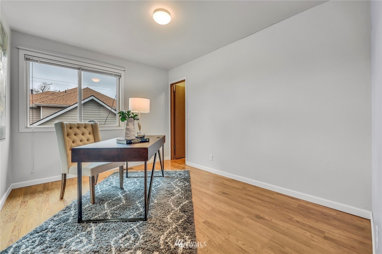 17430 Gravenstein Road Bothell, WA 98012 - Photo 13 of 30