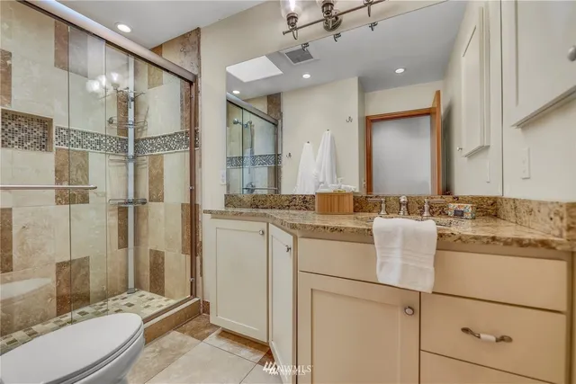 $4,500 | 17430 Gravenstein Road, Bothell, WA 98012