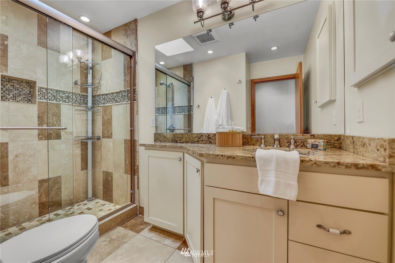 17430 Gravenstein Road Bothell, WA 98012 - Photo 16 of 30