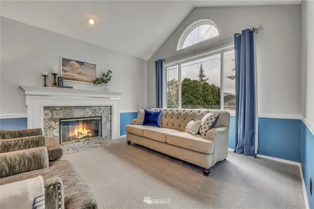 $4,500 | 17430 Gravenstein Road, Bothell, WA 98012