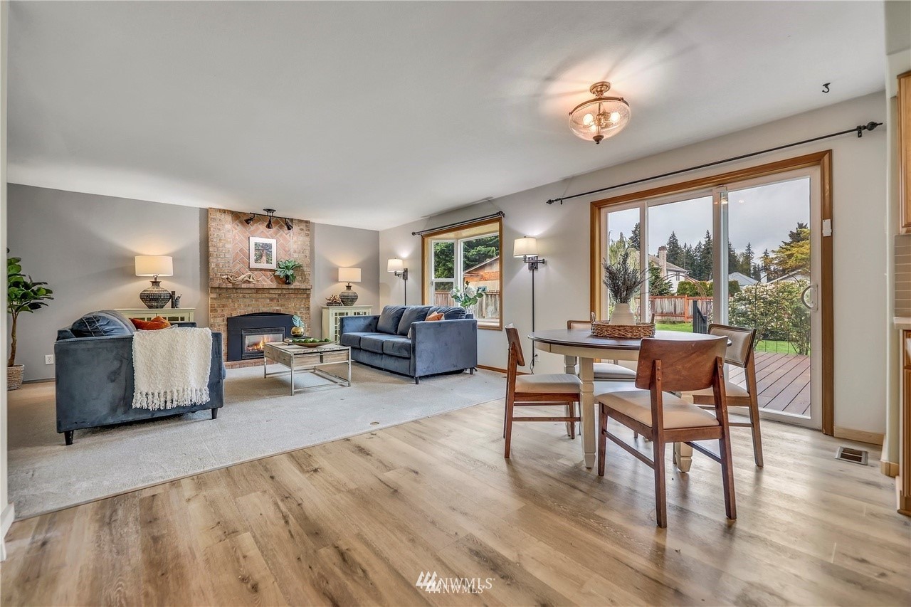 17430 Gravenstein Road Bothell, WA 98012 - Photo 7 of 30