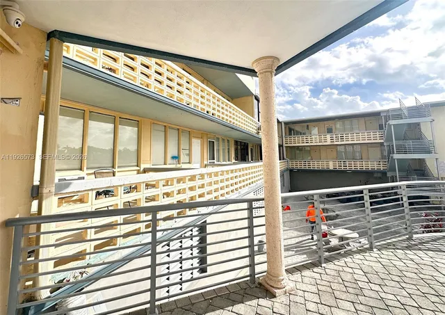 $1,550 | 6484 Indian Creek Drive, Unit 135, Miami Beach, FL 33141