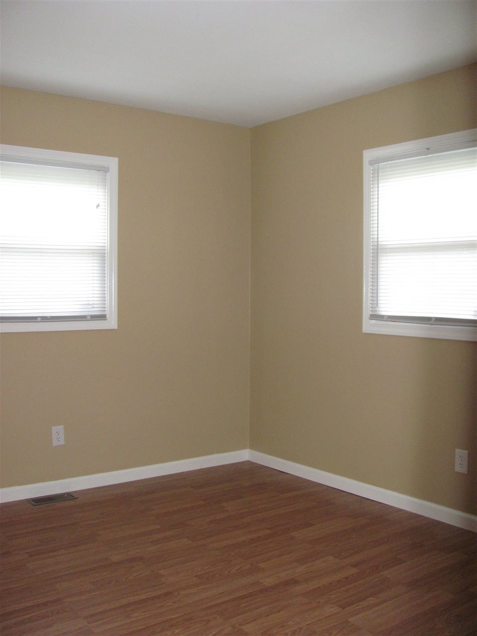 455 North Stevenson Station Road Chandler, IN 47610 - Photo 11 of 23 Gallery Image 11