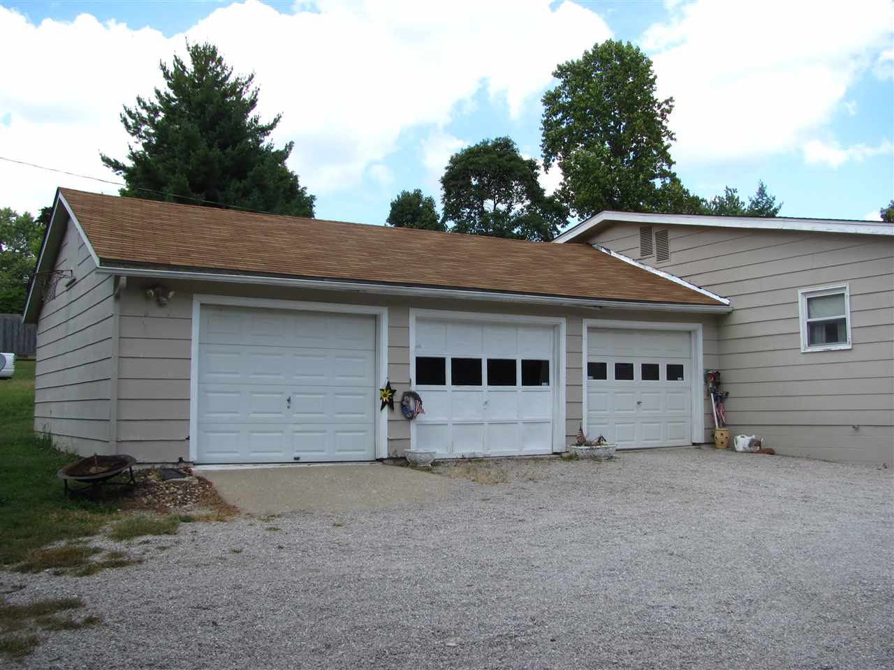 455 North Stevenson Station Road Chandler, IN 47610 - Photo 17 of 23 Gallery Image 17