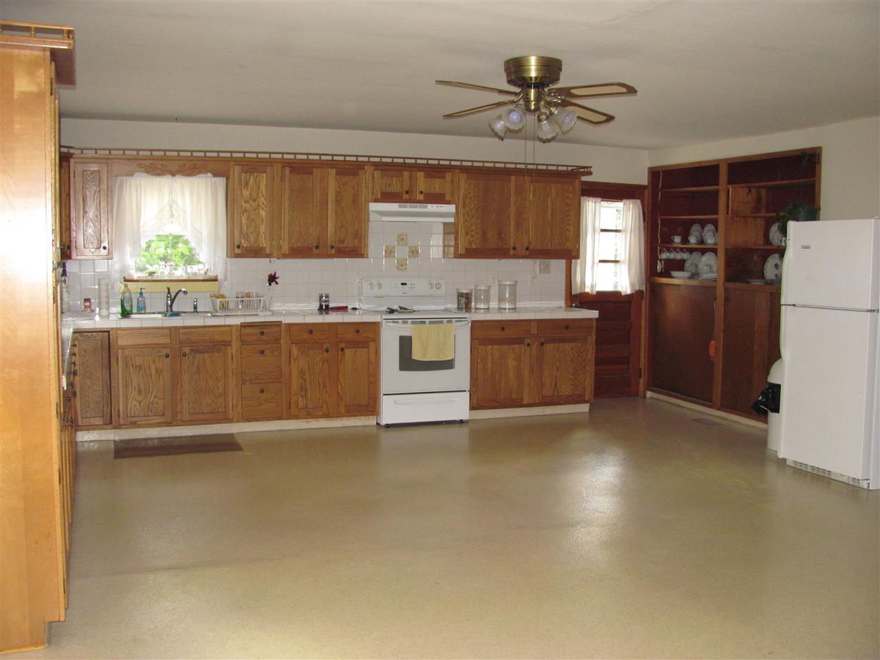 455 North Stevenson Station Road Chandler, IN 47610 - Photo 3 of 23 Gallery Image 3