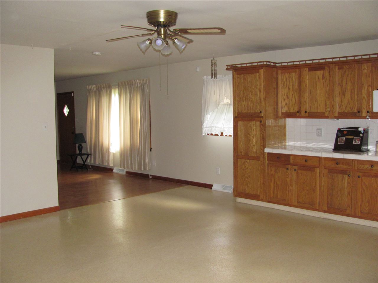 455 North Stevenson Station Road Chandler, IN 47610 - Photo 6 of 23 Gallery Image 6