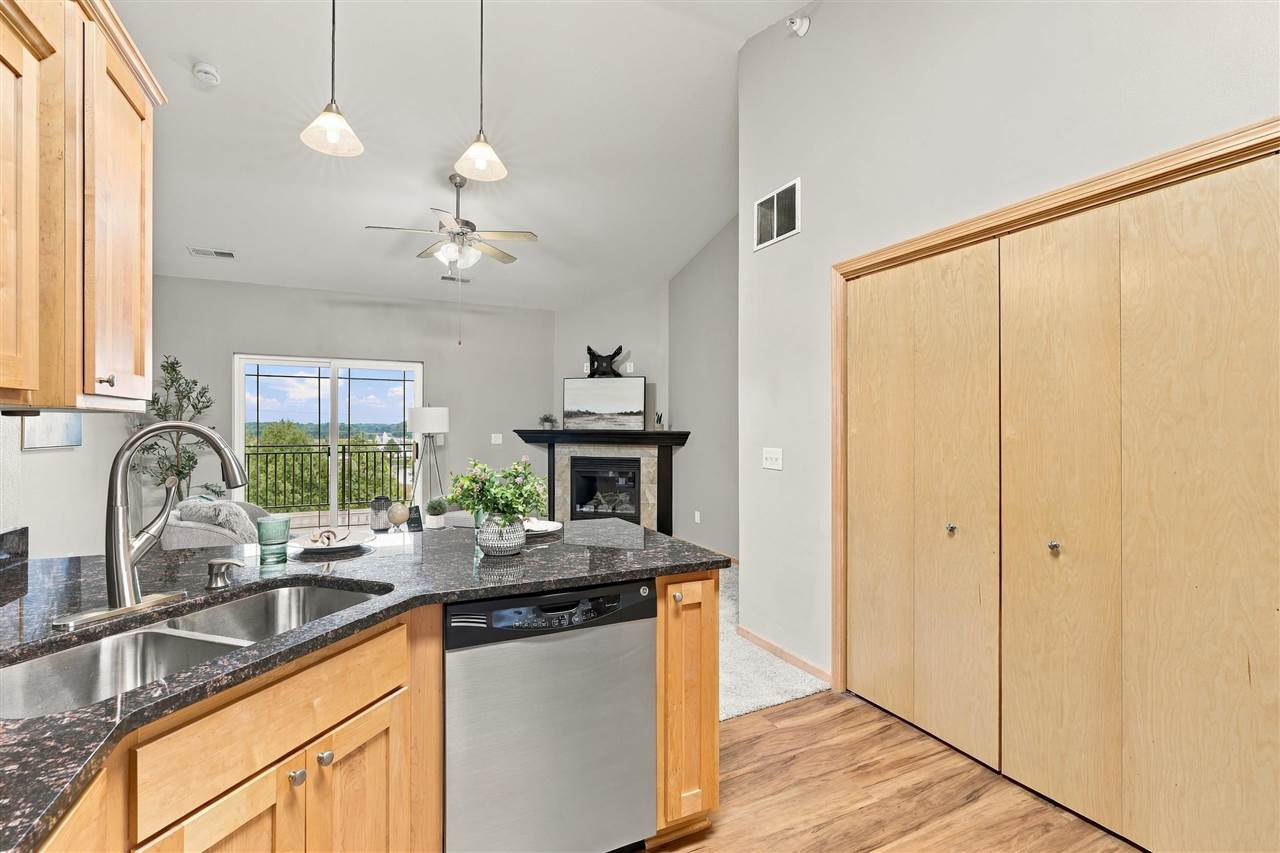 1092 Walnut Avenue, Unit 310 Riverside, IA 52327 - Photo 8 of 25 Gallery Image 8