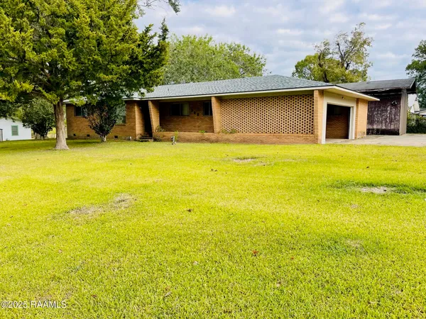 $159,000 | 306 West Hill Street, Washington, LA 70589