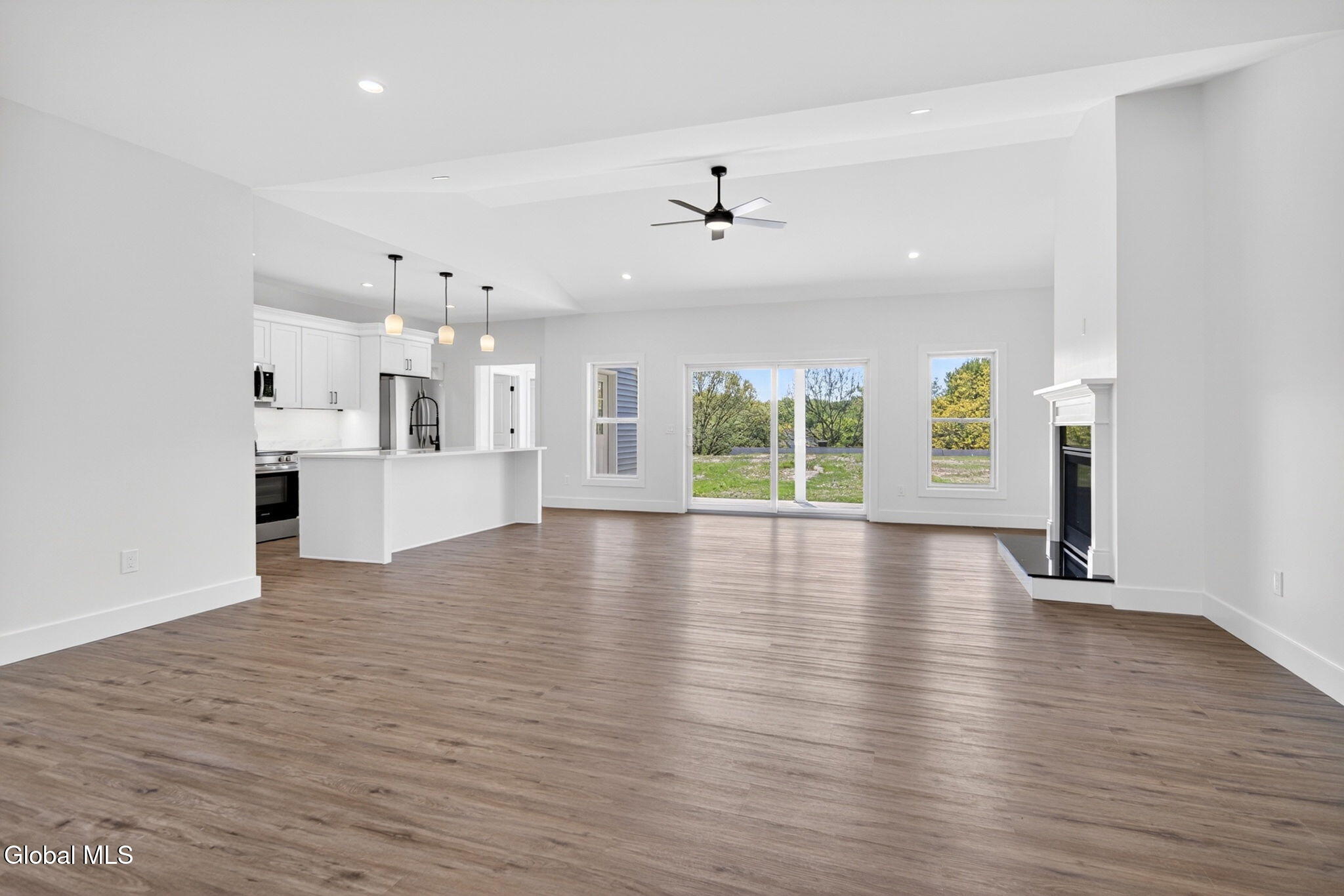 5 1/2 Gardner Road North Greenbush, NY 12198 - Photo 3 of 25 Interior 03