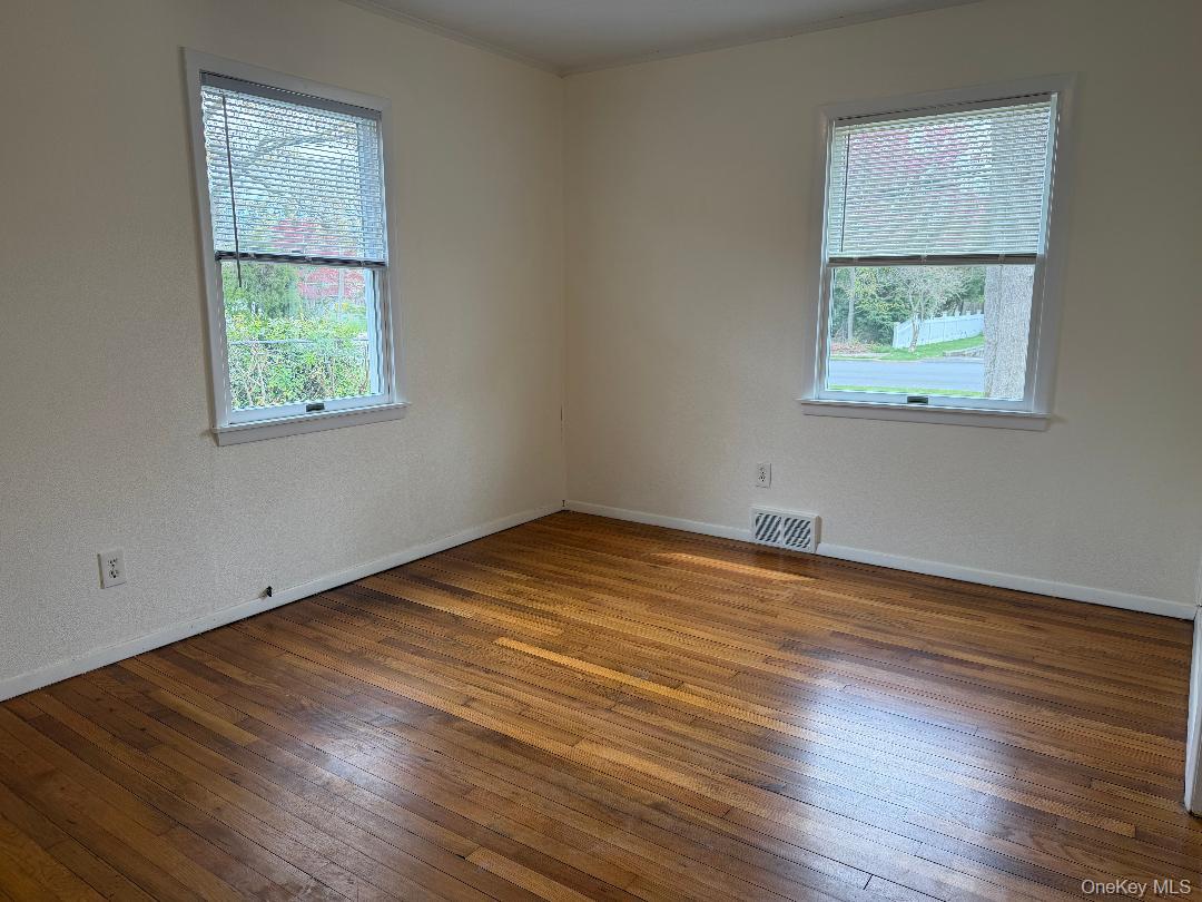 17 Eastover Road Sayville, NY 11782 - Photo 11 of 19 Bedroom #1