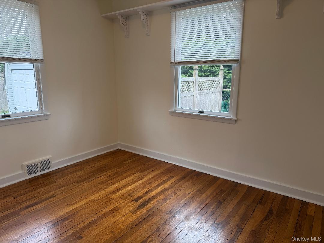 17 Eastover Road Sayville, NY 11782 - Photo 14 of 19 Bedroom #2