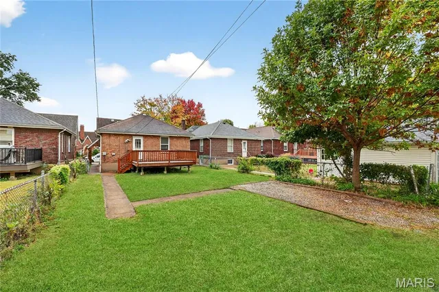 $239,900 | 5521 Rosa Avenue, St. Louis, MO 63109