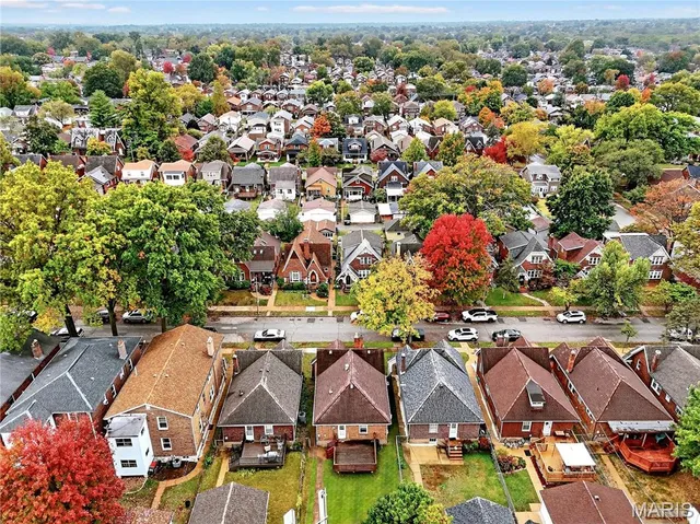 $239,900 | 5521 Rosa Avenue, St. Louis, MO 63109