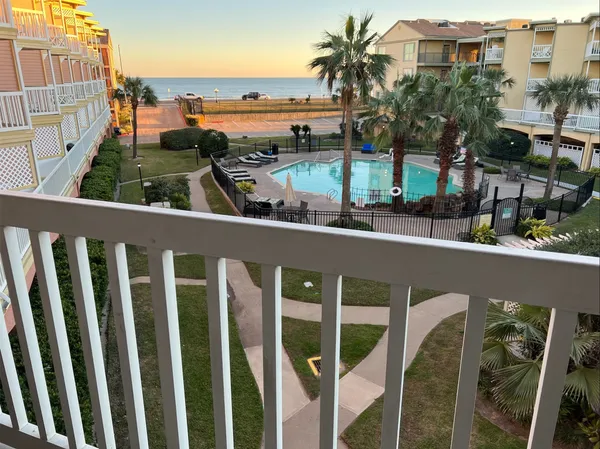 $1,500 | 6300 Seawall Boulevard, Unit 7201, Galveston, TX 77551