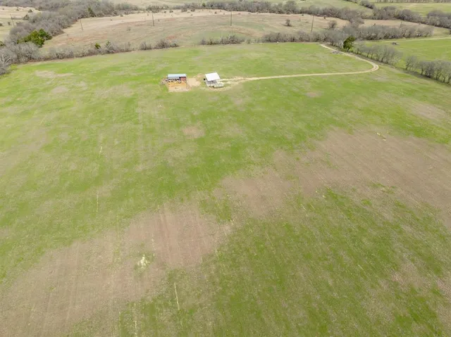 $400,000 | 325 Hcr 4264, Hillsboro, TX 76645