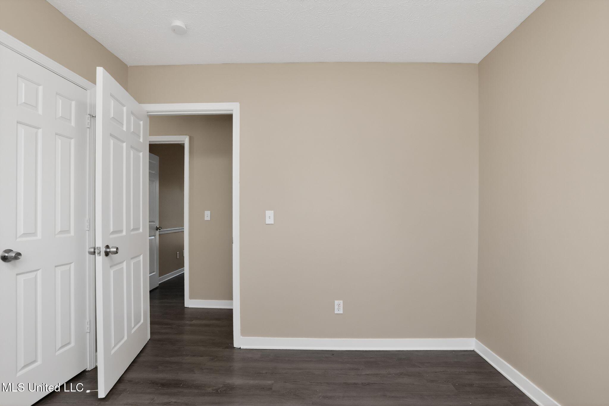 101 Sundew Place Jackson, MS 39212 - Photo 23 of 35 29_101_Sundew_Pl_Jackson_MS_39212-Bedroo