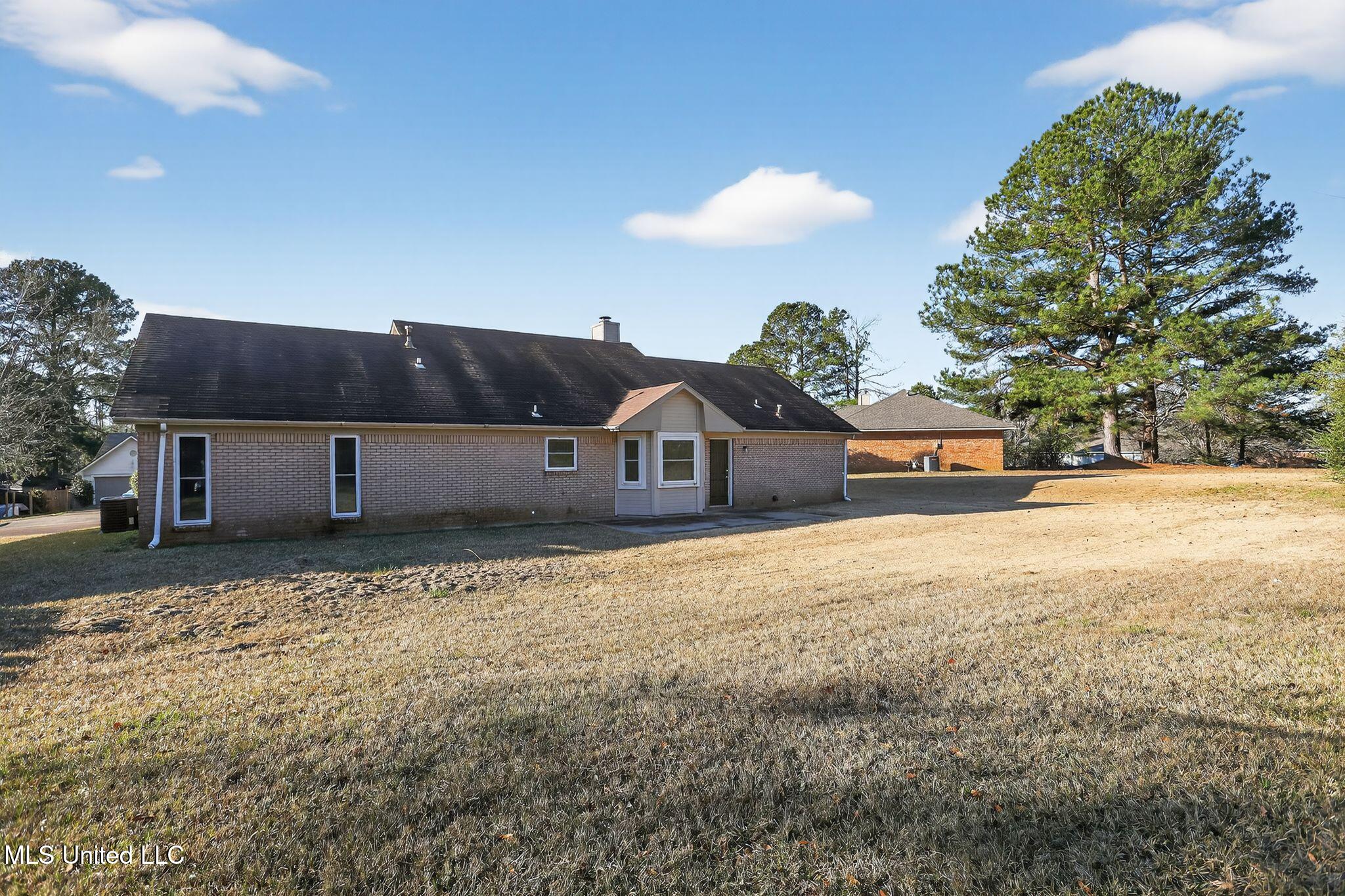 101 Sundew Place Jackson, MS 39212 - Photo 29 of 35 03_101_Sundew_Pl_Jackson_MS_39212-Exteri
