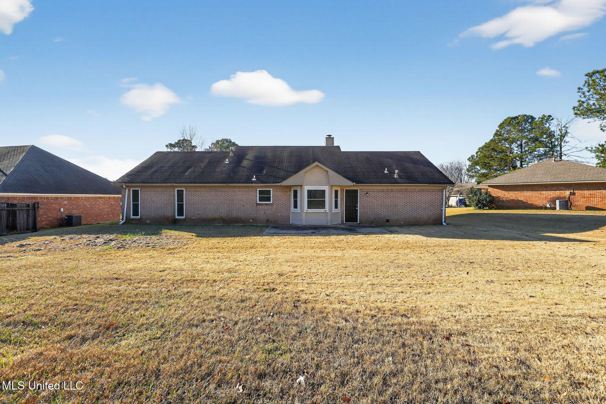 101 Sundew Place Jackson, MS 39212 - Photo 33 of 35 08_101_Sundew_Pl_Jackson_MS_39212-Exteri