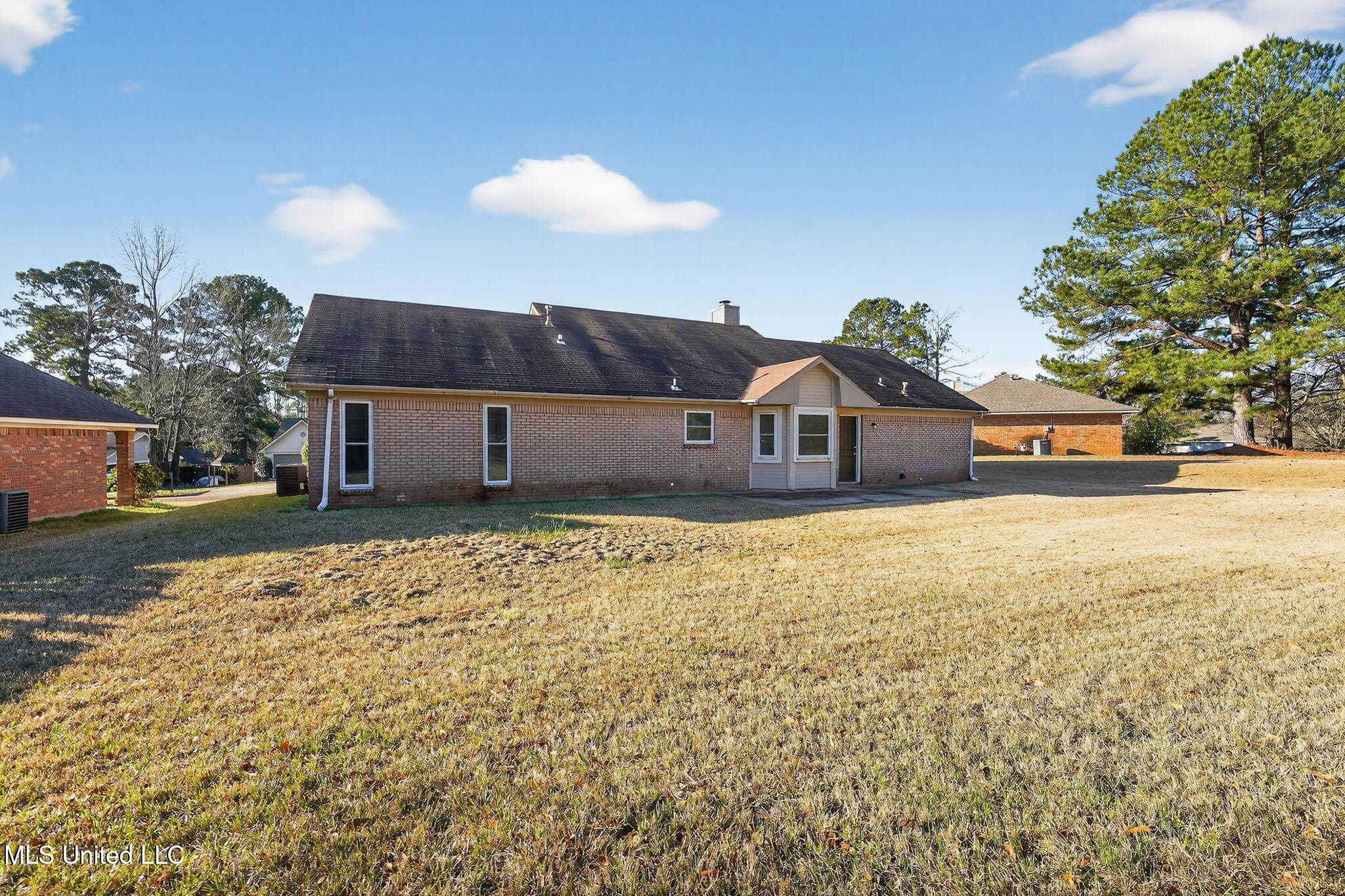 101 Sundew Place Jackson, MS 39212 - Photo 34 of 35 09_101_Sundew_Pl_Jackson_MS_39212-Exteri