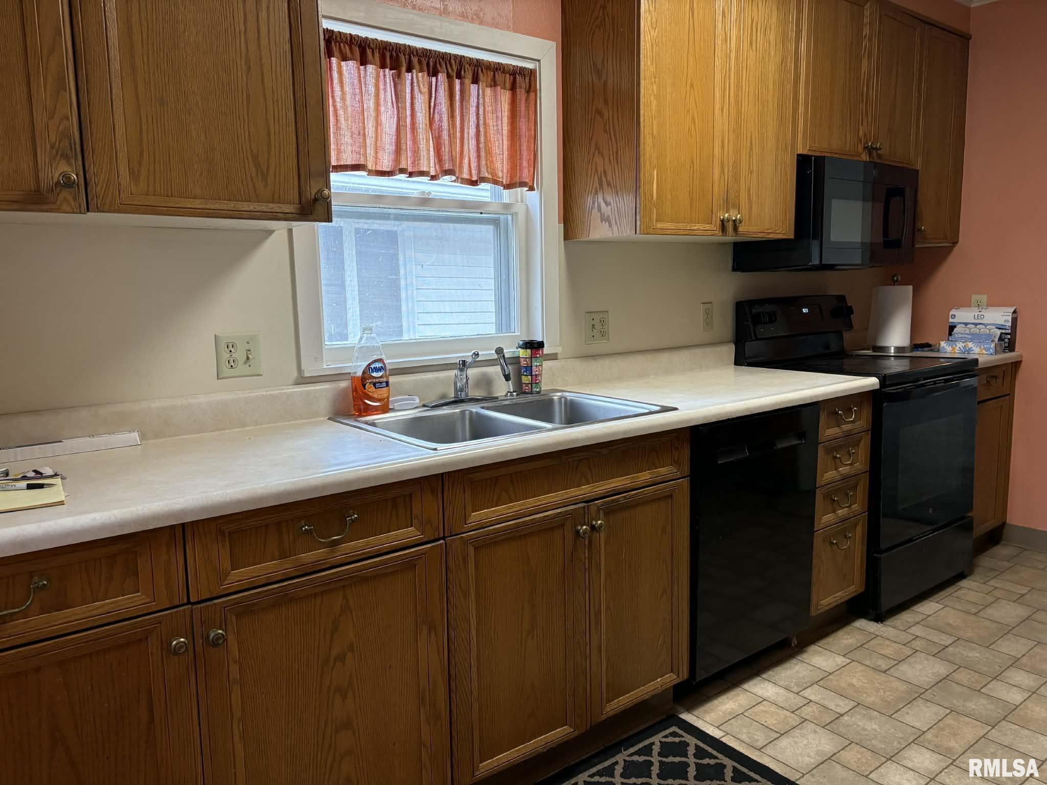 810 South 17th Street Quincy, IL 62301 - Photo 5 of 11