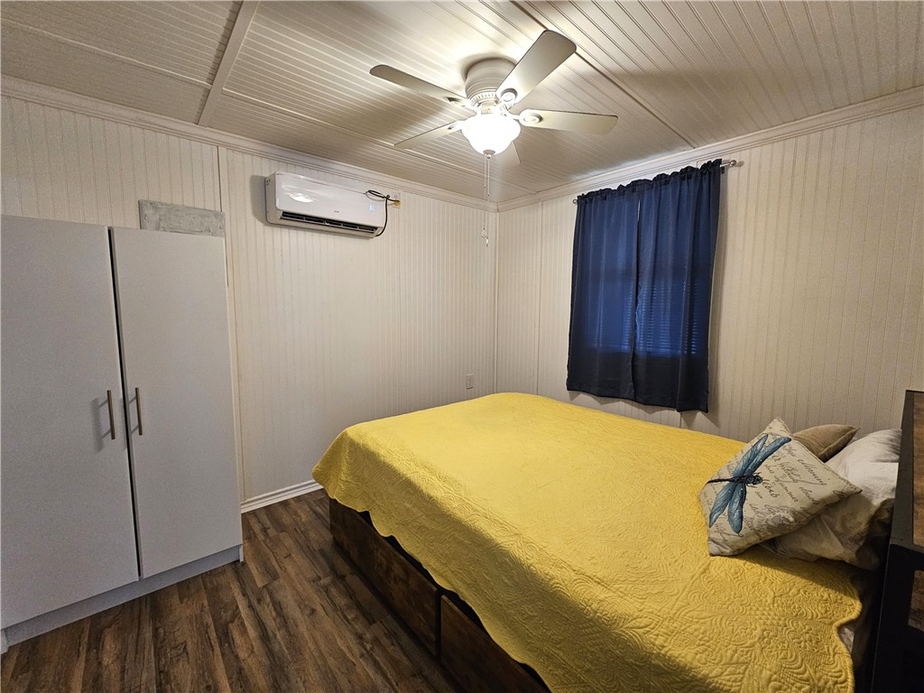 114 Teal Road Rockport, TX 78382 - Photo 14 of 26