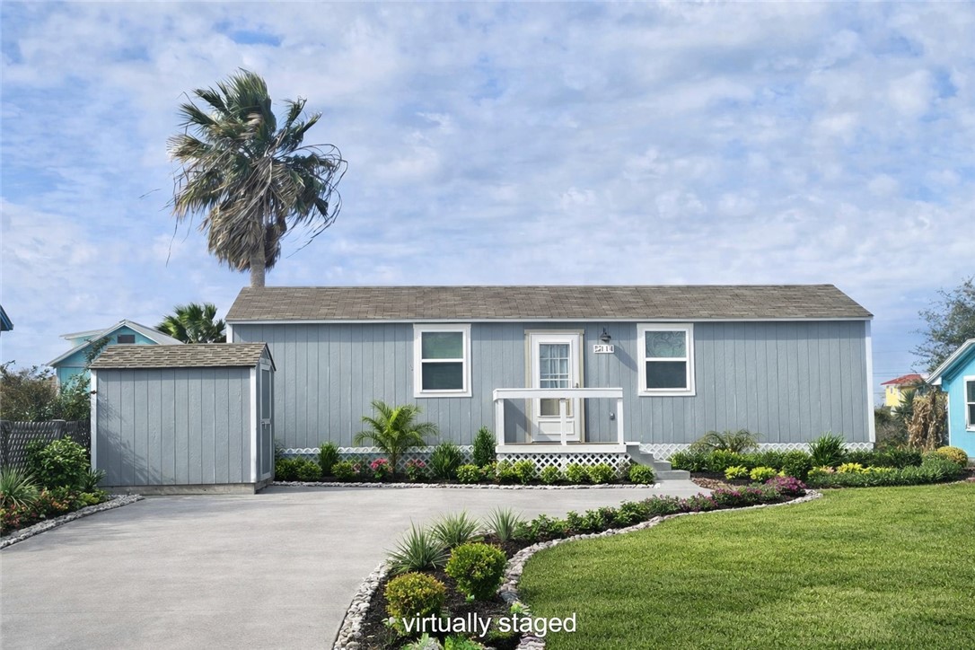 114 Teal Road Rockport, TX 78382 - Photo 2 of 26 Virtually Staged