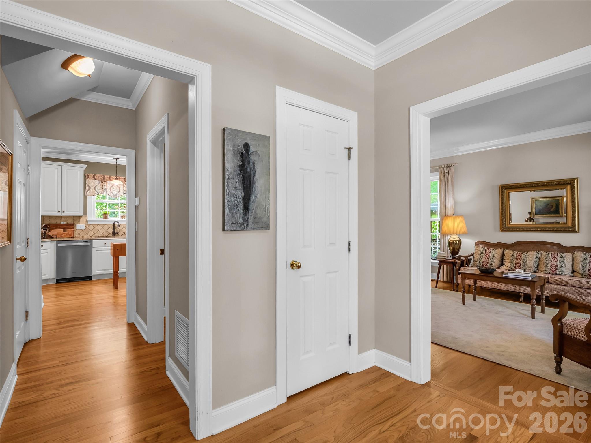 1042 Columbine Road Asheville, NC 28704 - Photo 7 of 48