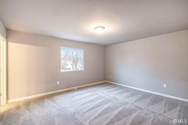$384,900 | 504 Daybreak Drive, Lakeville, IN 46536