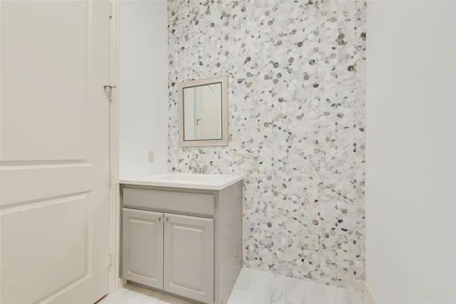 $4,800 | 717 Calm Crest Drive, Rockwall, TX 75087