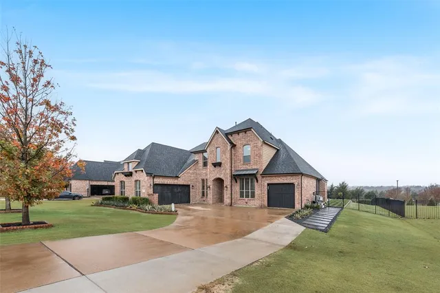 $4,800 | 717 Calm Crest Drive, Rockwall, TX 75087