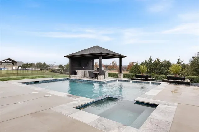 $4,800 | 717 Calm Crest Drive, Rockwall, TX 75087