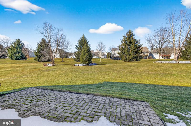 617 Dorset Street Lititz, PA 17543 - Photo 24 of 29 Patio
