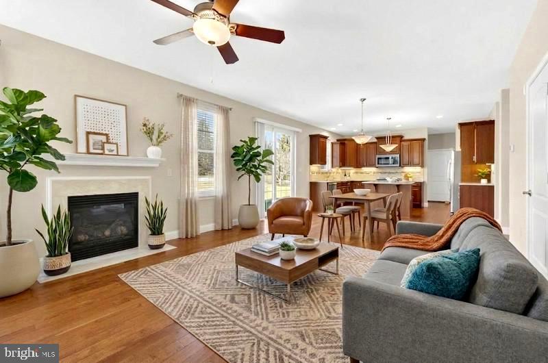 617 Dorset Street Lititz, PA 17543 - Photo 6 of 29 Living Room Virtually Staged