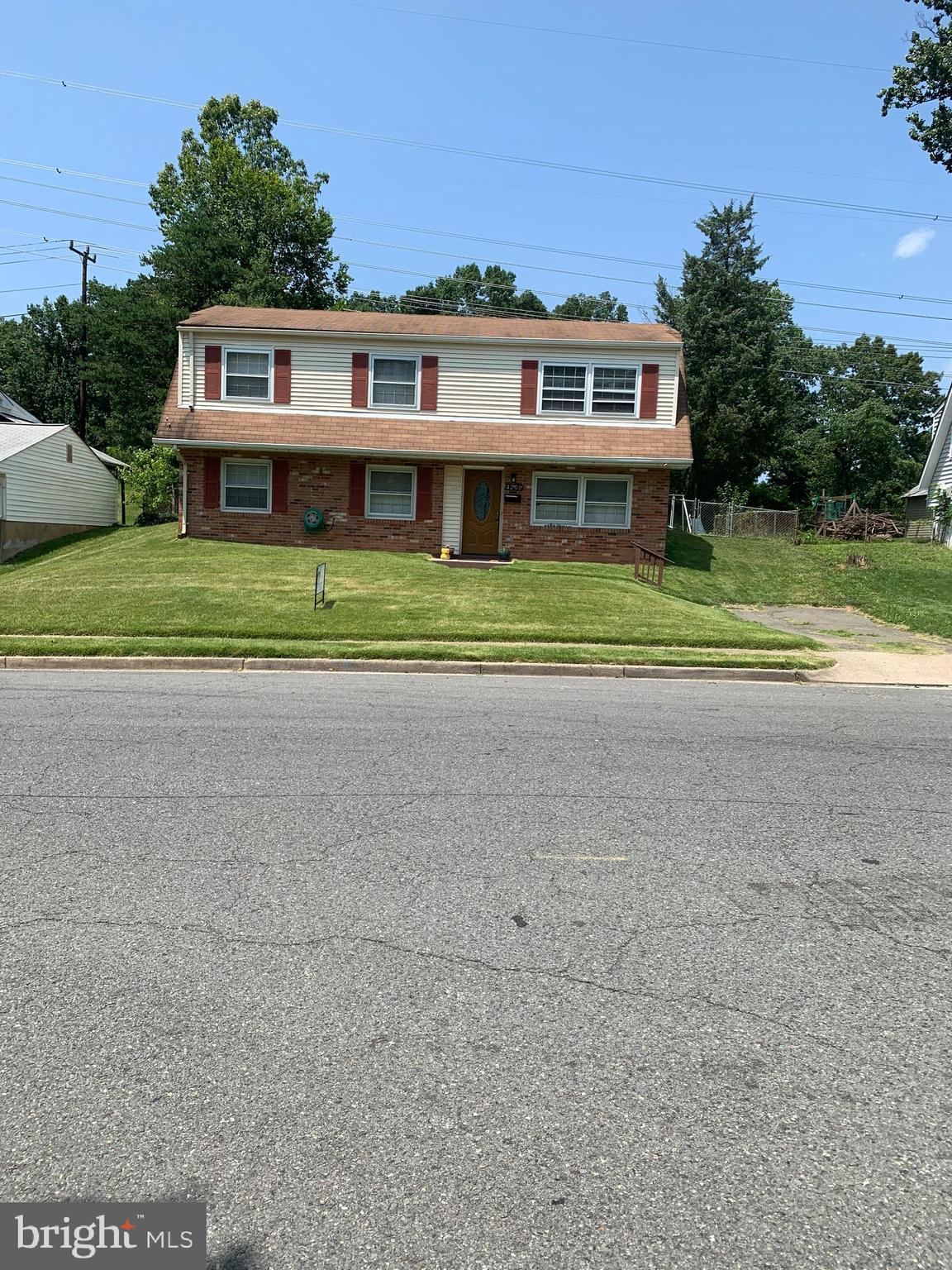 4208 Granby Road Woodbridge, VA 22193 - Photo 1 of 28 Gallery Image 1