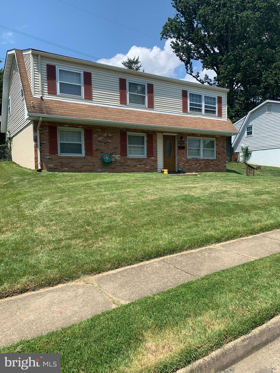 4208 Granby Road Woodbridge, VA 22193 - Photo 2 of 28 front yard